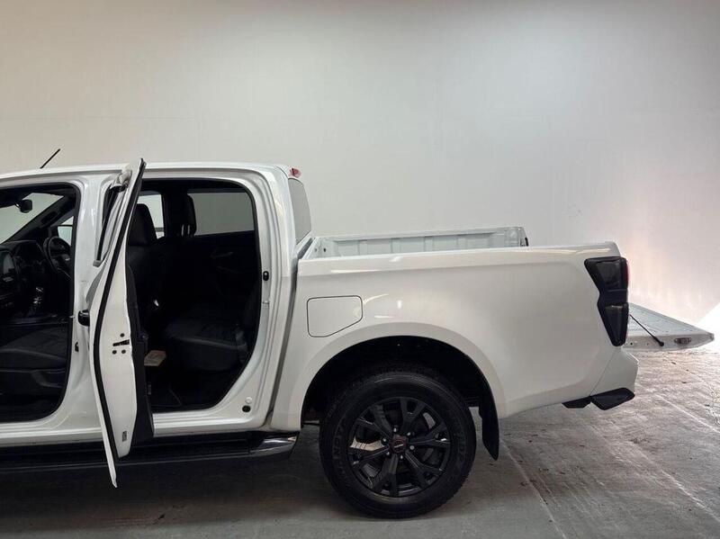 Isuzu D-Max 1.9 TD V-Cross 4WD Euro 6 (s/s) 4dr
