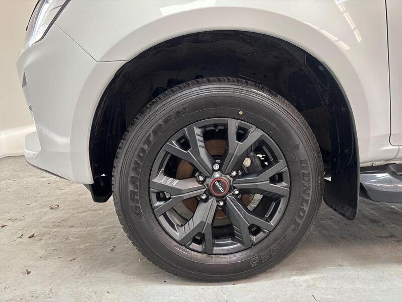 Isuzu D-Max 1.9 TD V-Cross 4WD Euro 6 (s/s) 4dr
