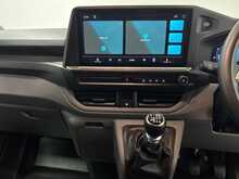 Volkswagen Transporter Transporter 2.0 TDI T28 Commerce Plus FWD SWB Euro 6 (s/s) 5dr 