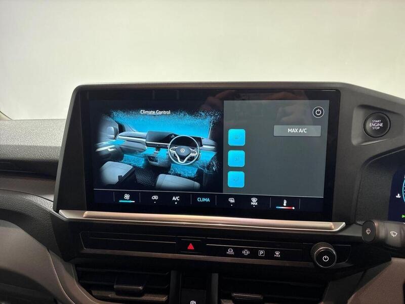 Volkswagen Transporter 2.0 TDI T28 Commerce Plus FWD SWB Euro 6 (s/s) 5dr