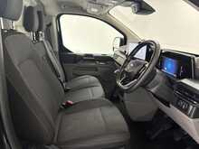 Ford Transit Custom Transit Custom 2.0 300 EcoBlue Limited L1 H1 Euro 6 (s/s) 5dr 
