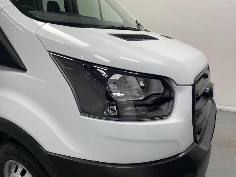 Ford Transit 2.0 350 EcoBlue Leader Chassis Double Cab 4dr Diesel Manual RWD L3 Euro 6 (s/s) (130 ps)