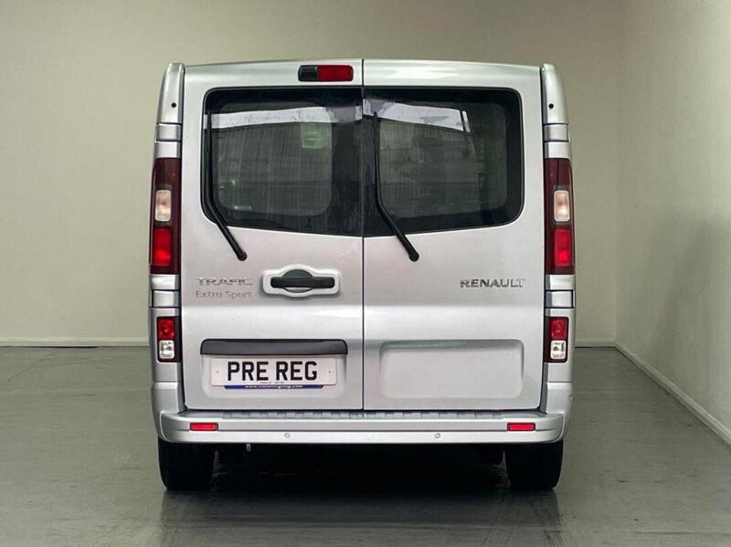 Renault Trafic 2.0 dCi Blue SL30 Extra Sport Auto L1 H1 Euro 6 (s/s) 5dr