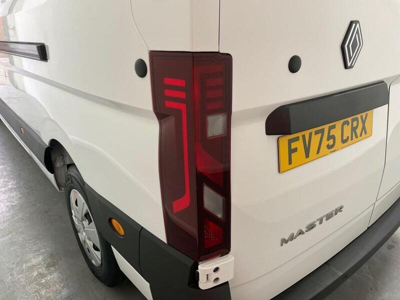 Renault Master 2.0 dCi LM35 Extra Panel Van 5dr Diesel Manual L3 H2 Euro 6 (s/s) (130 ps)