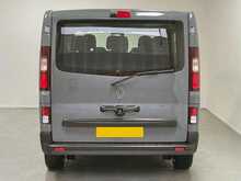 Renault Trafic Trafic 2.0 dCi SL28 Advance EDC L1 H1 Euro 6 (s/s) 5dr (9 Seat) 