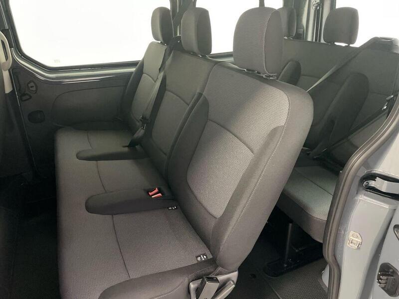 Renault Trafic 2.0 dCi SL28 Advance EDC L1 H1 Euro 6 (s/s) 5dr (9 Seat)