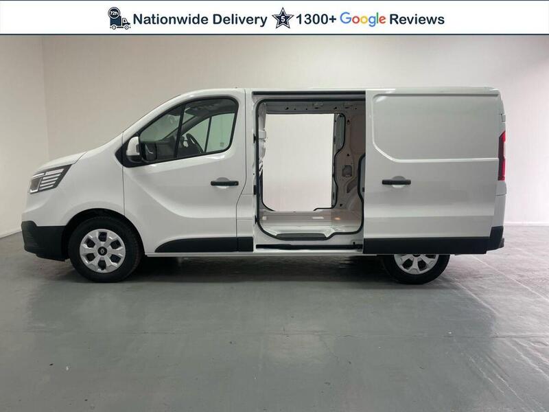 Renault Trafic E-Tech SL30 52kWh Advance Panel Van 5dr Electric Auto L1 H1 (122 ps)