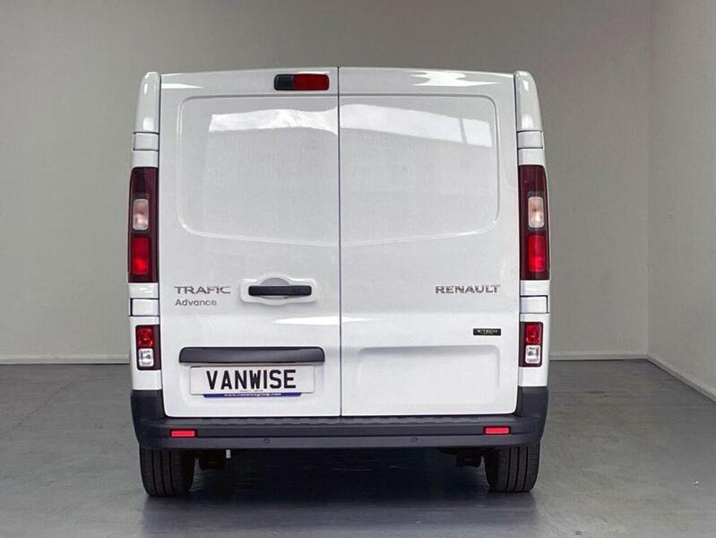Renault Trafic E-Tech SL30 52kWh Advance Panel Van 5dr Electric Auto L1 H1 (122 ps)