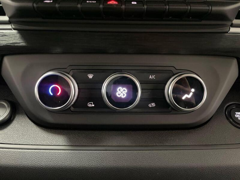 Renault Trafic E-Tech SL30 52kWh Advance Panel Van 5dr Electric Auto L1 H1 (122 ps)