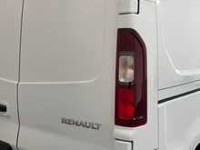 Renault Trafic E-Tech Trafic E-Tech SL30 52kWh Advance Panel Van 5dr Electric Auto L1 H1 (122 ps) 