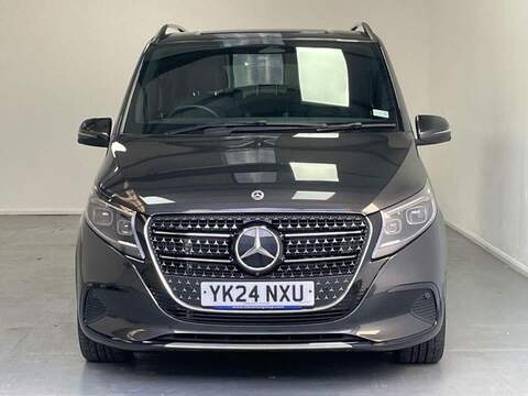 Mercedes-Benz V Class, V Class 2.0 V220d Premium G-Tronic+ Euro 6 (s/s) 5dr (8 Seat, Long)