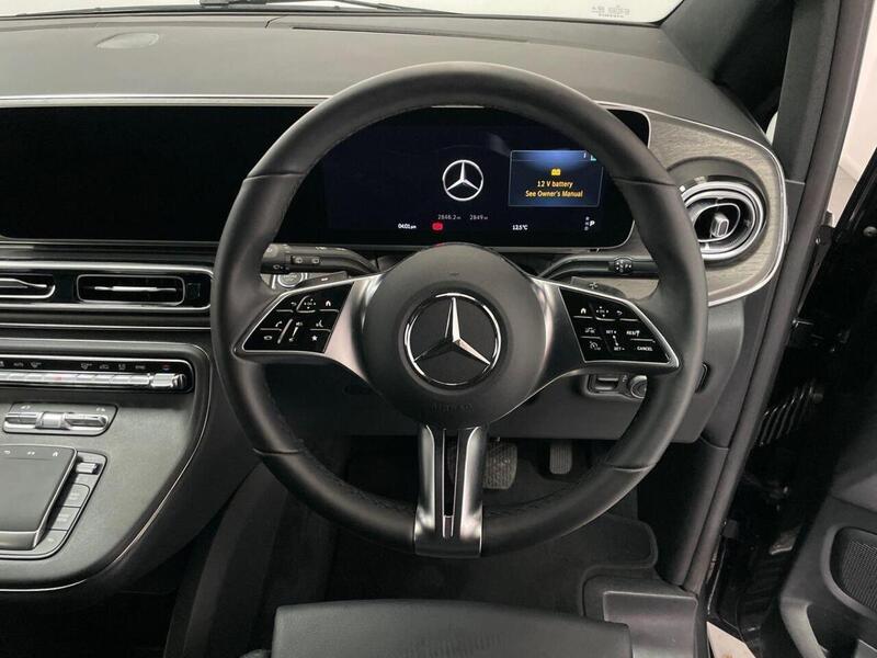 Mercedes-Benz V Class 2.0 V220d Premium G-Tronic+ Euro 6 (s/s) 5dr (8 Seat, Long)