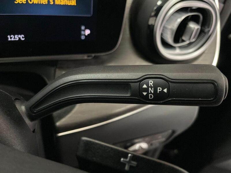 Mercedes-Benz V Class 2.0 V220d Premium G-Tronic+ Euro 6 (s/s) 5dr (8 Seat, Long)