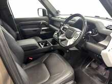 Land Rover Defender 110 Defender 110 3.0 D250 MHEV SE Hard Top SUV Auto 4WD MWB Euro 6 (s/s) 5dr 