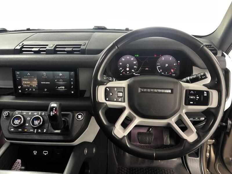 Land Rover Defender 110 3.0 D250 MHEV SE Hard Top SUV Auto 4WD MWB Euro 6 (s/s) 5dr