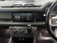Land Rover Defender 110 Defender 110 3.0 D250 MHEV SE Hard Top SUV Auto 4WD MWB Euro 6 (s/s) 5dr 