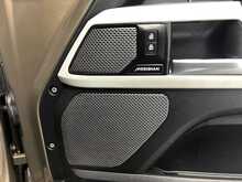 Land Rover Defender 110 Defender 110 3.0 D250 MHEV SE Hard Top SUV Auto 4WD MWB Euro 6 (s/s) 5dr 