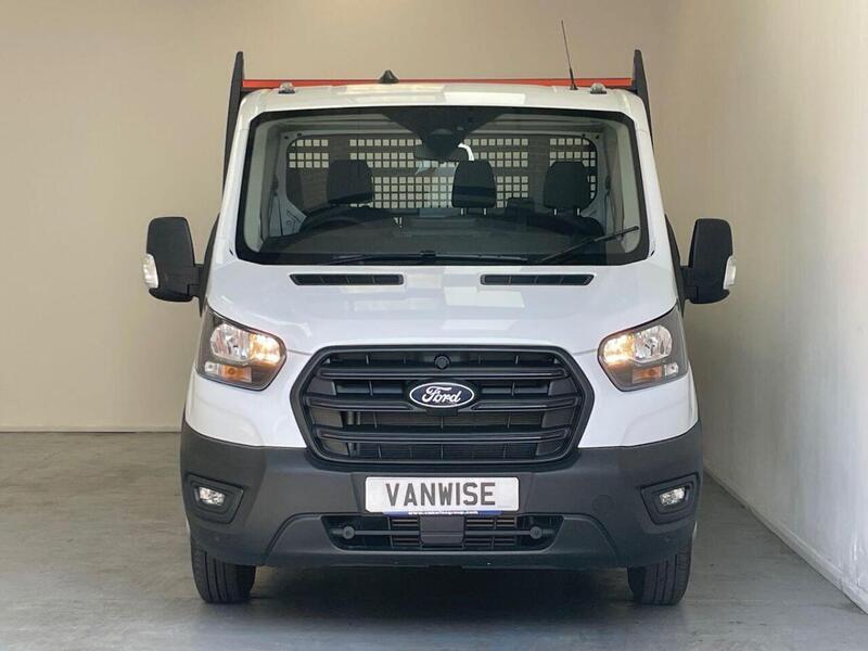 Ford Transit 2.0 350 EcoBlue Leader Chassis Cab 2dr Diesel Manual RWD L4 Euro 6 (s/s) (130 ps)