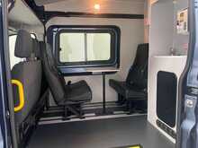 Ford Transit 2.0 350 EcoBlue MHEV Leader RWD L4 H3 Euro 6 (s/s) 5dr 