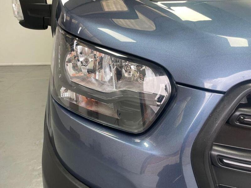 Ford Transit 2.0 350 EcoBlue MHEV Leader RWD L4 H3 Euro 6 (s/s) 5dr