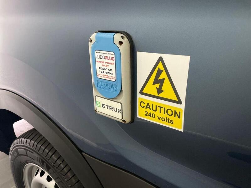 Ford Transit 2.0 350 EcoBlue MHEV Leader RWD L4 H3 Euro 6 (s/s) 5dr