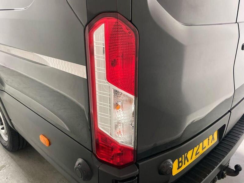 Ford Transit 2.0 350 EcoBlue Leader RWD L4 H3 Euro 6 (s/s) 5dr