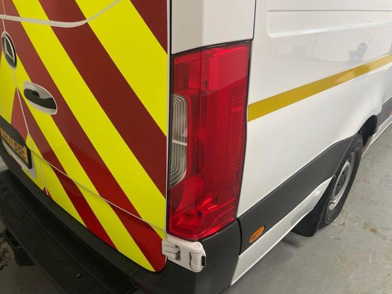 Mercedes-Benz Sprinter 2.0 315 CDI Progressive RWD L3 H2 Euro 6 (s/s) 5dr