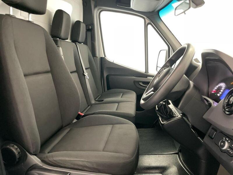 Mercedes-Benz Sprinter 2.0 315 CDI Progressive RWD L3 Euro 6 (s/s) 2dr
