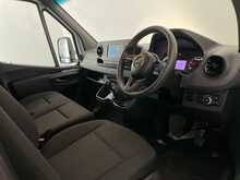 Mercedes-Benz Sprinter Sprinter 2.0 315 CDI Progressive RWD L3 Euro 6 (s/s) 2dr 