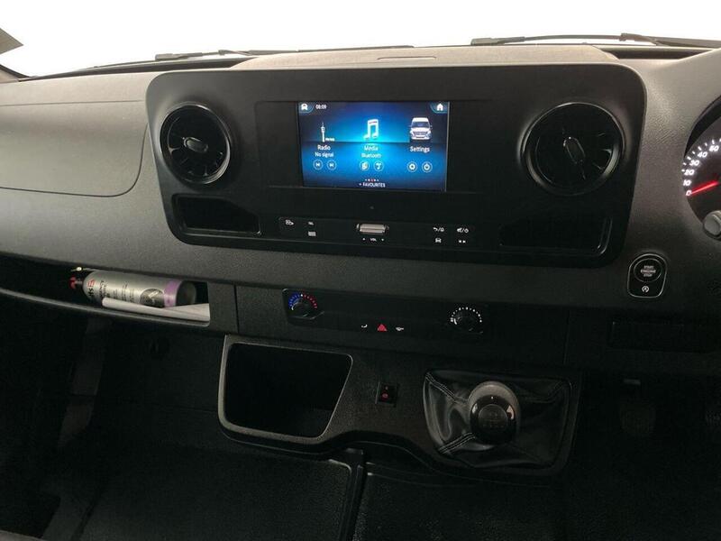 Mercedes-Benz Sprinter 2.0 315 CDI Progressive RWD L3 Euro 6 (s/s) 2dr