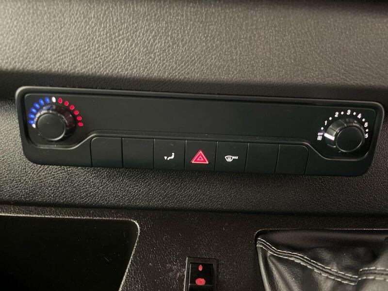 Mercedes-Benz Sprinter 2.0 315 CDI Progressive RWD L3 Euro 6 (s/s) 2dr