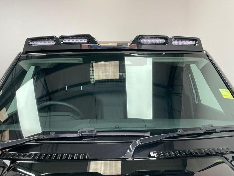 Land Rover Defender 110 3.0 D250 MHEV Hard Top SUV Auto 4WD MWB Euro 6 (s/s) 5dr