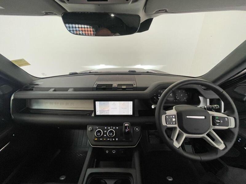 Land Rover Defender 110 3.0 D250 MHEV Hard Top SUV Auto 4WD MWB Euro 6 (s/s) 5dr