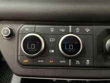Land Rover Defender 110 Defender 110 3.0 D250 MHEV Hard Top SUV Auto 4WD MWB Euro 6 (s/s) 5dr 