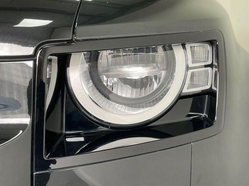Land Rover Defender 110 3.0 D250 MHEV Hard Top SUV Auto 4WD MWB Euro 6 (s/s) 5dr