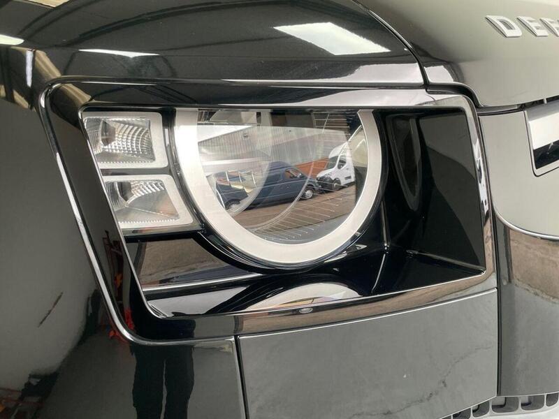 Land Rover Defender 110 3.0 D250 MHEV Hard Top SUV Auto 4WD MWB Euro 6 (s/s) 5dr