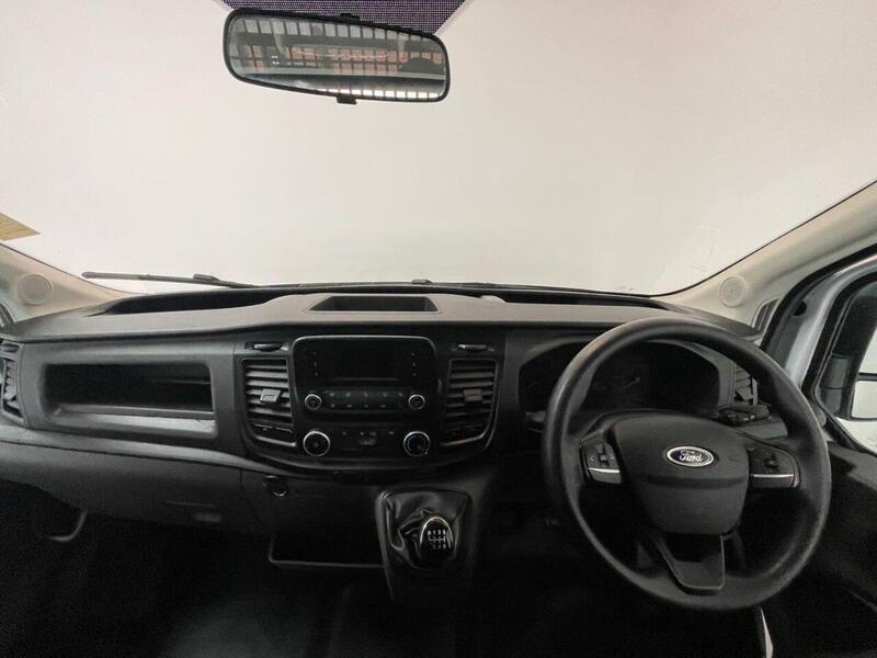 Ford Transit 2.0 350 EcoBlue HD Leader RWD L4 Euro 6 (s/s) 2dr (DRW)