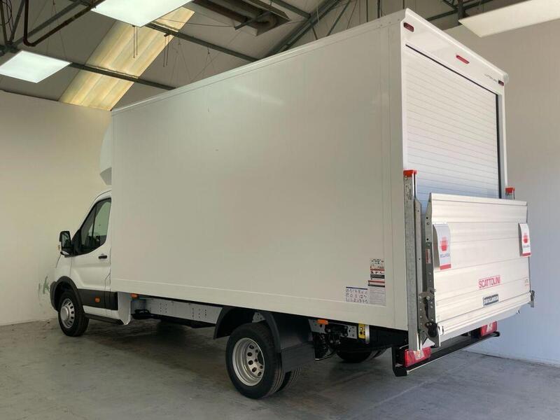 Ford Transit 2.0 350 EcoBlue Leader Chassis Cab 2dr Diesel Manual RWD L4 Euro 6 (s/s) (130 ps)