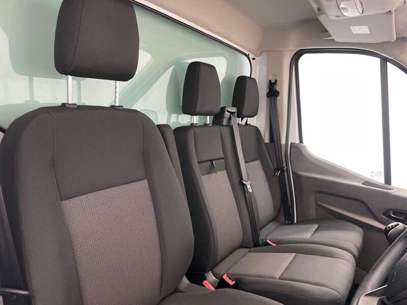 Ford Transit 2.0 350 EcoBlue Leader RWD L4 Euro 6 (s/s) 2dr