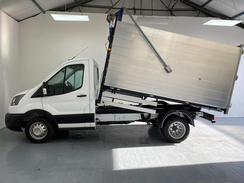 Ford Transit 2.0 350 EcoBlue HD Leader Chassis Cab 2dr Diesel Manual RWD L2 Euro 6 (s/s) (130 ps)