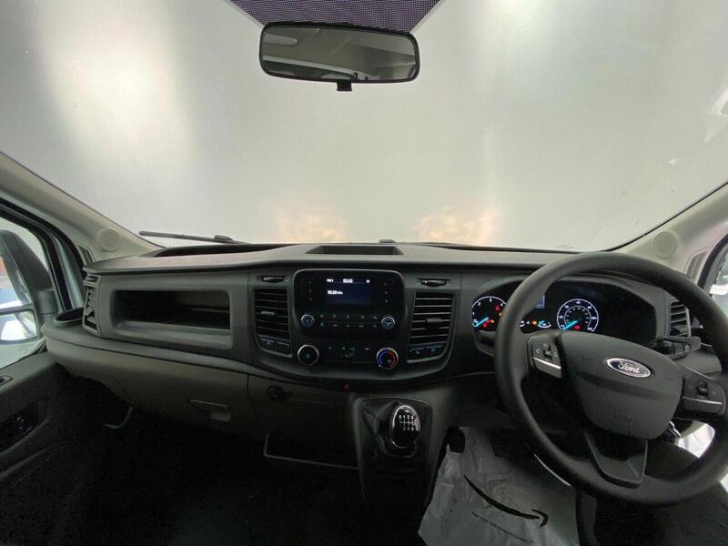 Ford Transit 2.0 350 EcoBlue HD Leader Chassis Cab 2dr Diesel Manual RWD L2 Euro 6 (s/s) (130 ps)