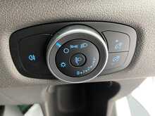 Ford Transit 2.0 350 EcoBlue HD Leader Chassis Cab 2dr Diesel Manual RWD L2 Euro 6 (s/s) (130 ps) 