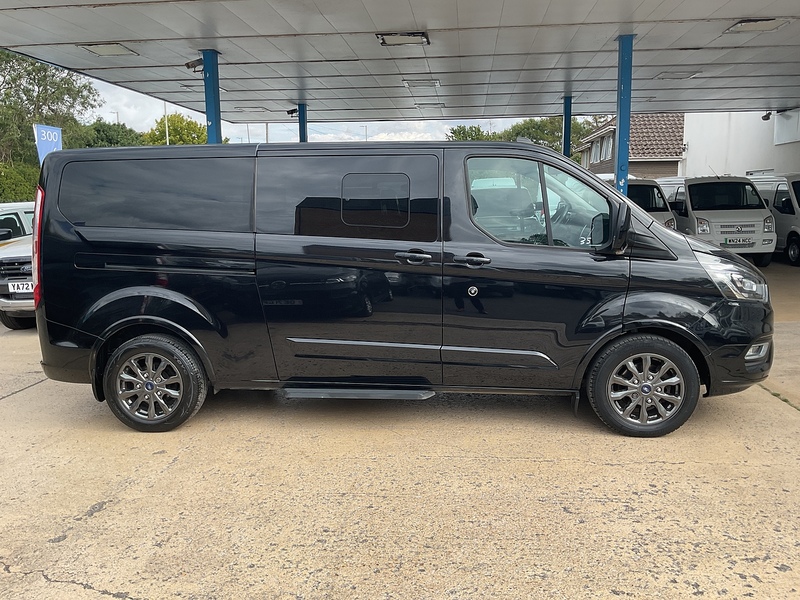 Ford 320 EcoBlue Titanium X LWB L/R EURO 6