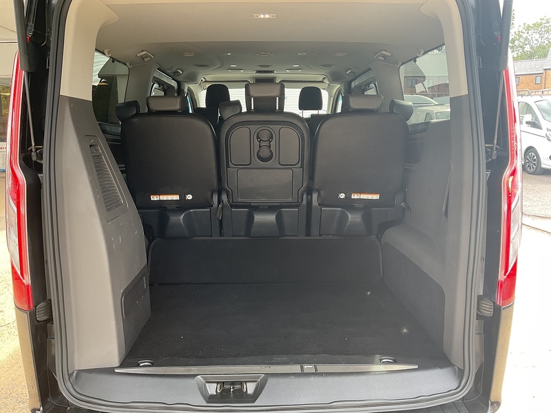 Ford 320 EcoBlue Titanium X LWB L/R EURO 6