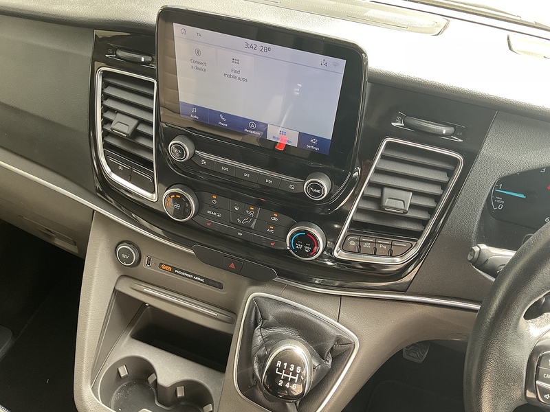 Ford 320 EcoBlue Titanium X LWB L/R EURO 6