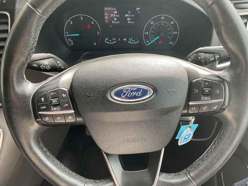 Ford 320 EcoBlue Titanium X LWB L/R EURO 6