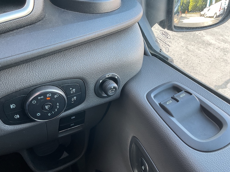 Ford 350 EcoBlue Trend 12 Seater A/C Euro 6