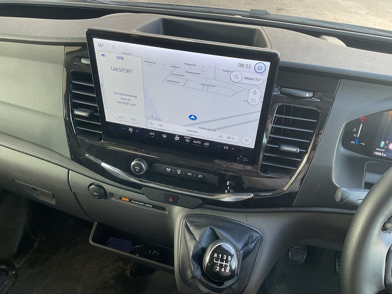 Ford 350 EcoBlue Trend 12 Seater A/C Euro 6