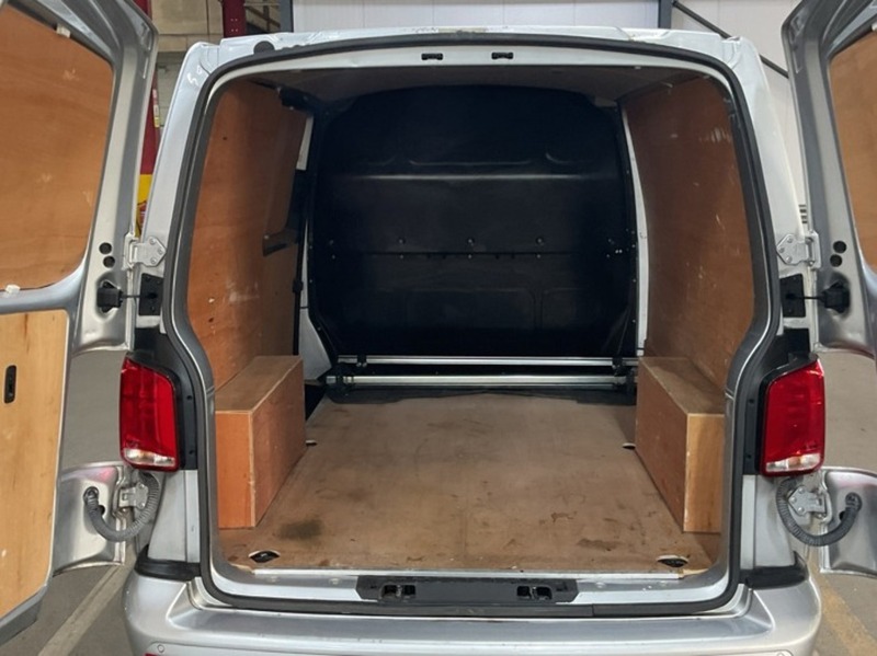 Volkswagen 2.0 TDI T28 Highline Panel Van 5dr Diesel Manual FWD SWB Euro 6 (s/s) (110 ps)