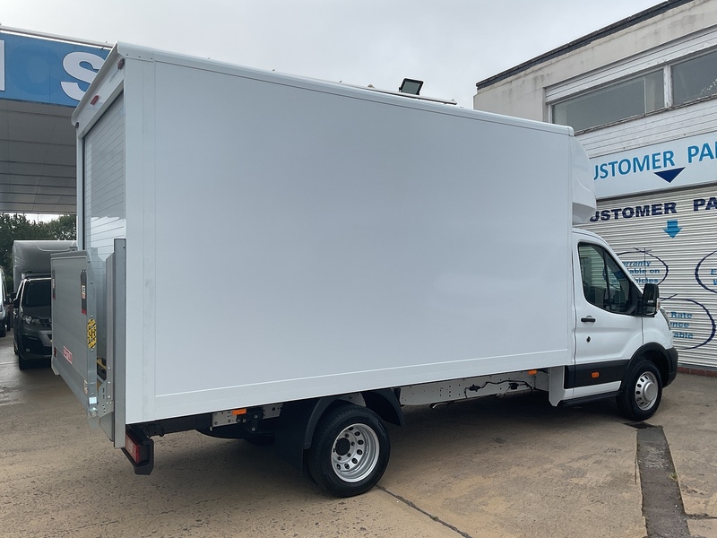 Ford 350 EcoBlue Leader Luton 130ps A/C L=13ft 5